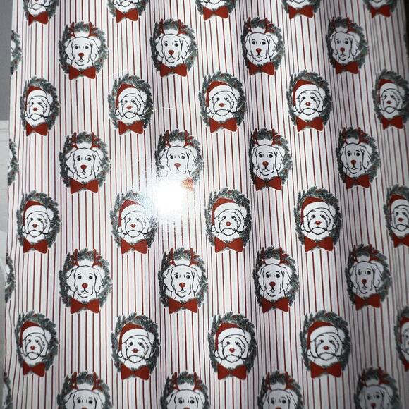 Christmas Fabric Shower curtain set  Santa dog print with wreath hooks NEW - Picture 3 of 3